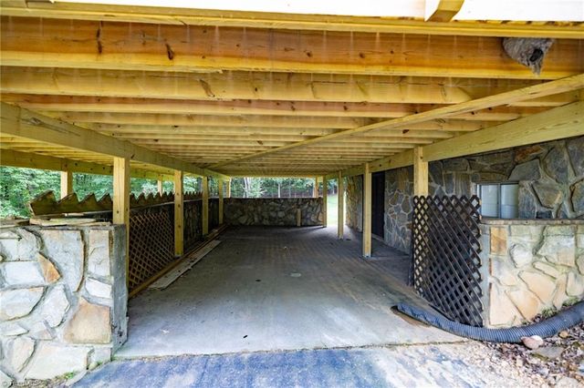337 Pioneer Ridge, Sparta, NC 28675