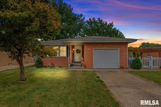 20 LONGBOW Lane, Springfield, IL 62704