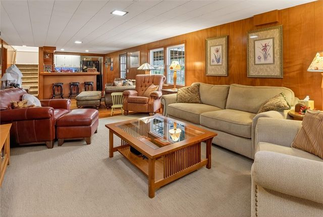 161 Nob Hill, Irondequoit, NY 14617