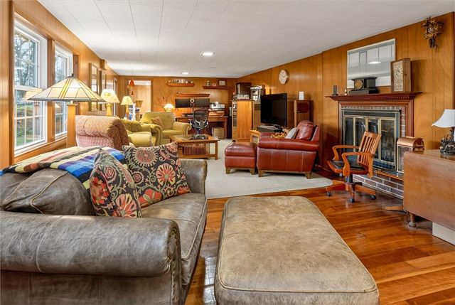 161 Nob Hill, Irondequoit, NY 14617