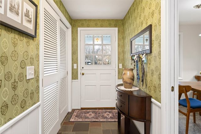 161 Nob Hill, Irondequoit, NY 14617