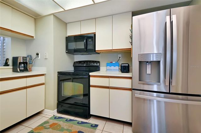 5207 S ATLANTIC AVENUE 323, New Smyrna Beach, FL 32169