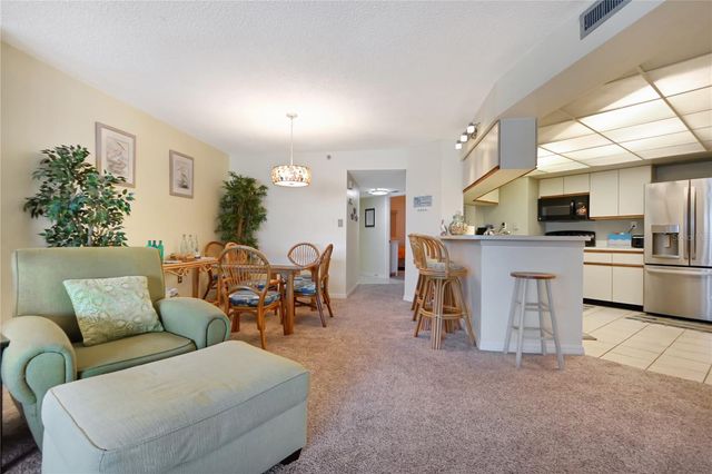 5207 S ATLANTIC AVENUE 323, New Smyrna Beach, FL 32169