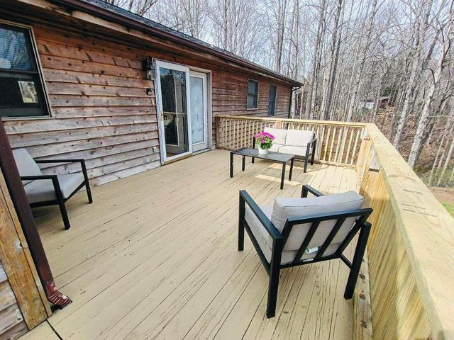 2579 Quarles RD, Thaxton, VA 24174