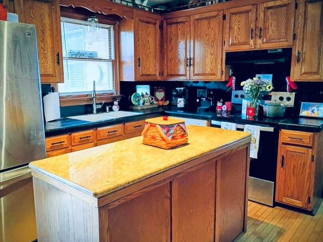 2579 Quarles RD, Thaxton, VA 24174