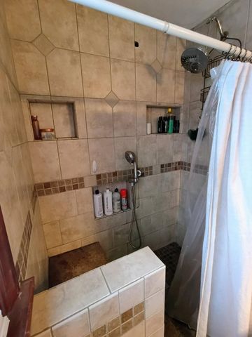 2579 Quarles RD, Thaxton, VA 24174