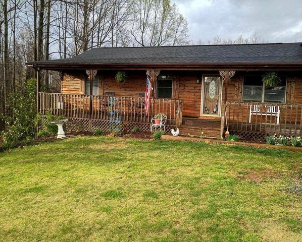 2579 Quarles RD, Thaxton, VA 24174