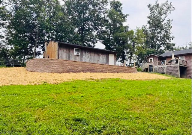 2579 Quarles RD, Thaxton, VA 24174