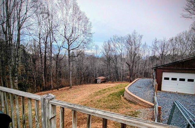 2579 Quarles RD, Thaxton, VA 24174