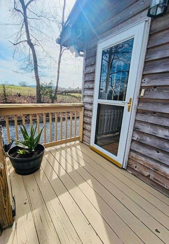 2579 Quarles RD, Thaxton, VA 24174
