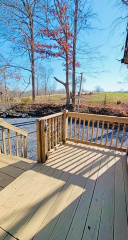 2579 Quarles RD, Thaxton, VA 24174