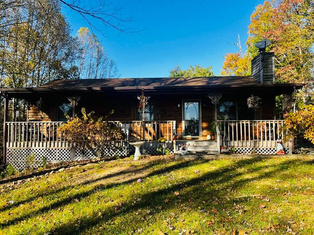 2579 Quarles RD, Thaxton, VA 24174