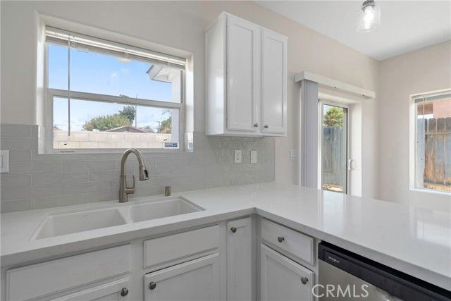 311 Ixtapa Dr, Bakersfield, CA 93307