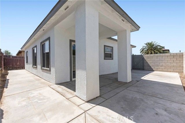 311 Ixtapa Dr, Bakersfield, CA 93307