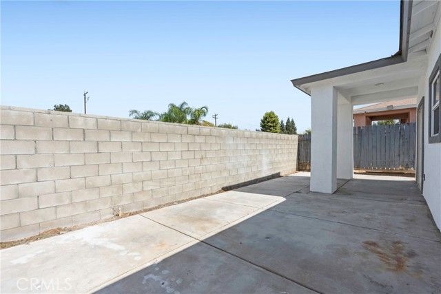 311 Ixtapa Dr, Bakersfield, CA 93307