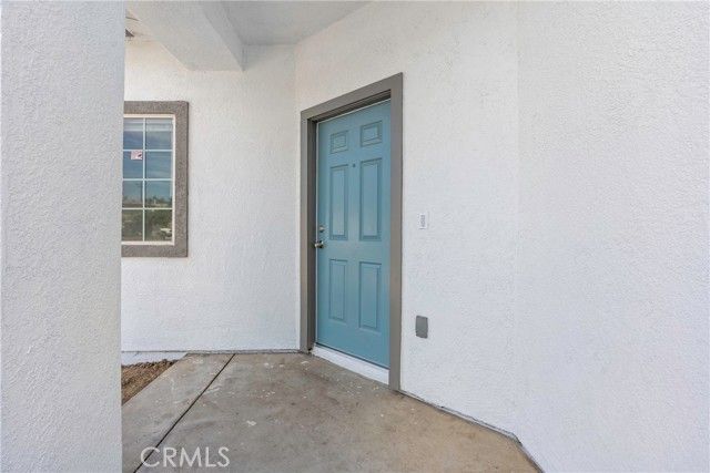 311 Ixtapa Dr, Bakersfield, CA 93307