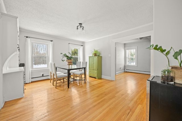 513 Old Post Rd, North Attleboro, MA 02760