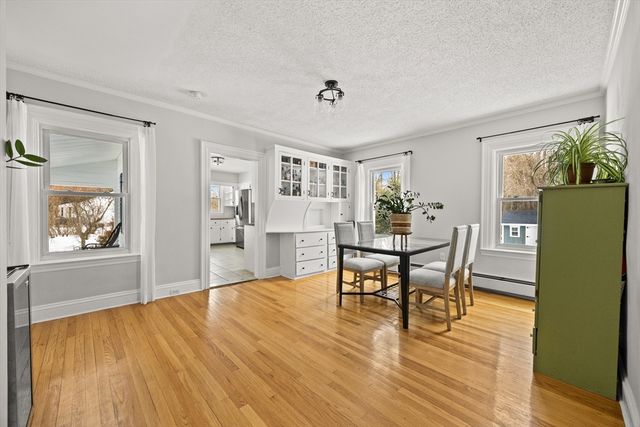 513 Old Post Rd, North Attleboro, MA 02760