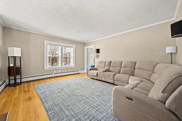 513 Old Post Rd, North Attleboro, MA 02760