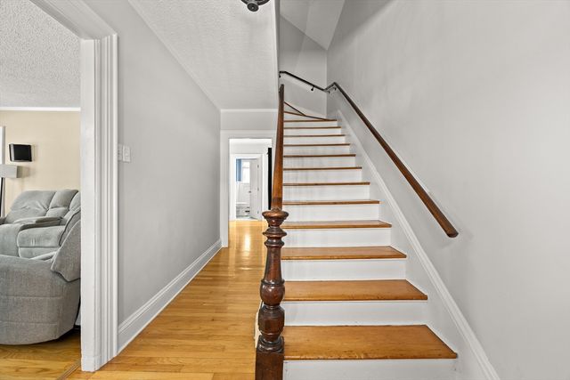 513 Old Post Rd, North Attleboro, MA 02760