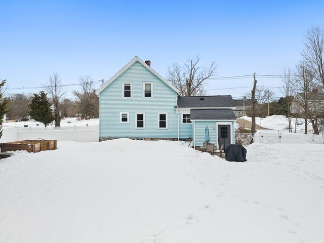 513 Old Post Rd, North Attleboro, MA 02760