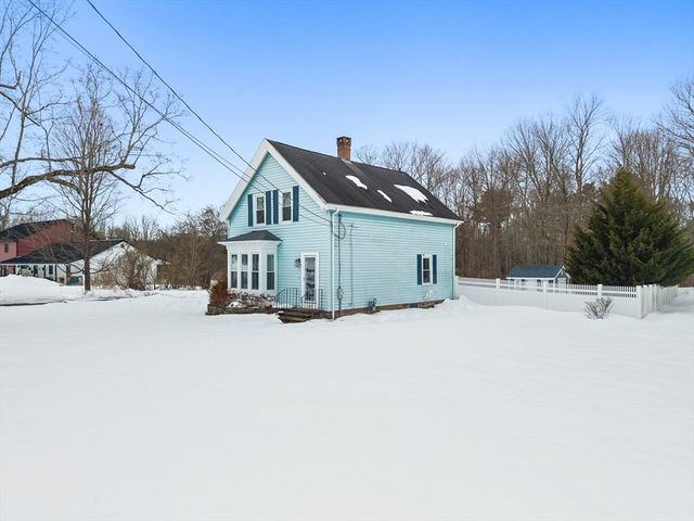 513 Old Post Rd, North Attleboro, MA 02760