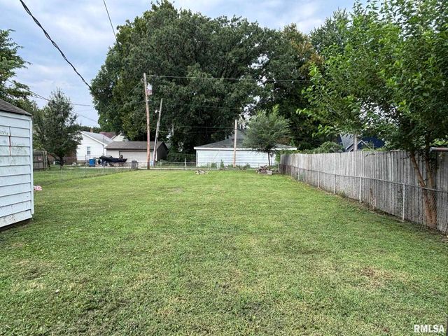 1113 N RUTLEDGE Street, Springfield, IL 62702