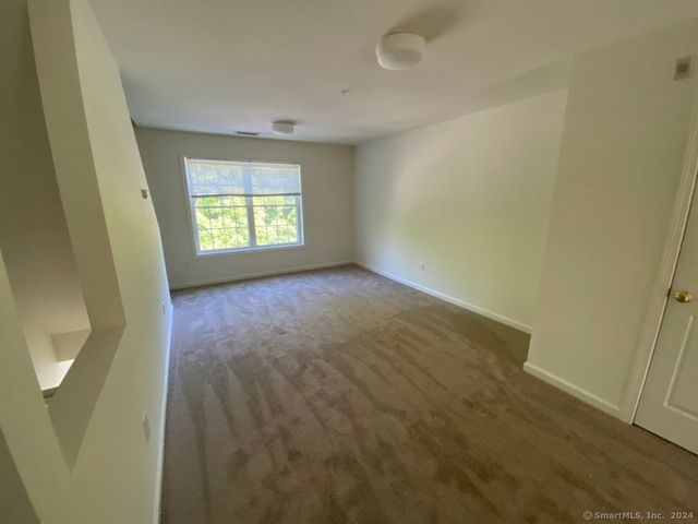 20 Orchard Street 204, Brookfield, CT 06804