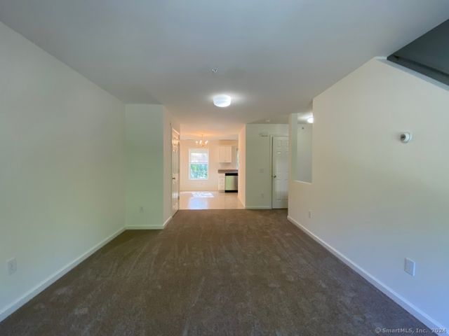 20 Orchard Street 204, Brookfield, CT 06804