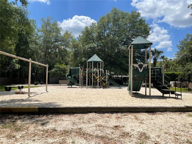 8416 SW 10TH ROAD, Gainesville, FL 32607