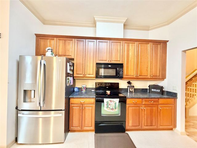 8416 SW 10TH ROAD, Gainesville, FL 32607