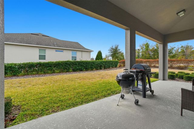 16824 RIDGEWOOD AVENUE, Montverde, FL 34756