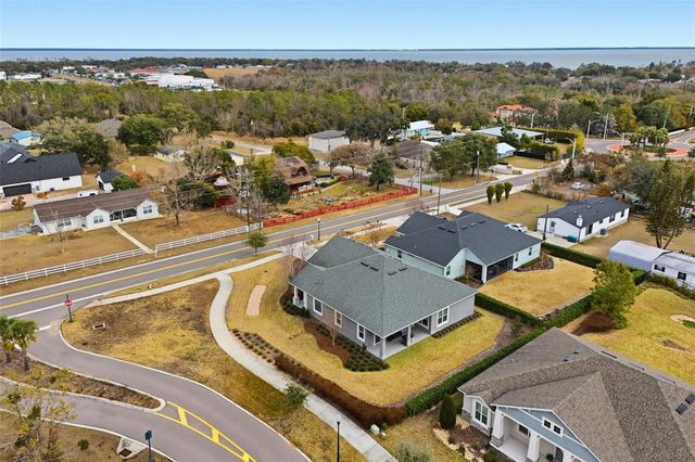 16824 RIDGEWOOD AVENUE, Montverde, FL 34756