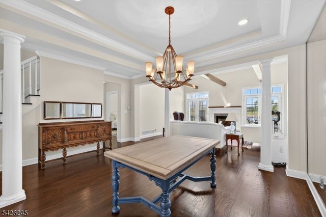 6 Osprey Ct, Washington Twp., NJ 07882
