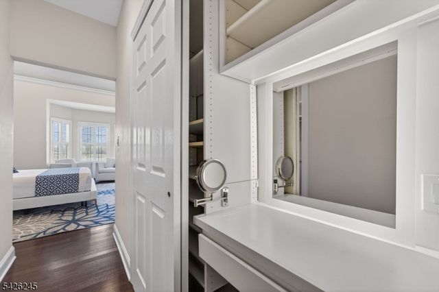 6 Osprey Ct, Washington Twp., NJ 07882