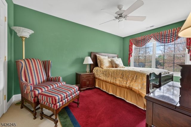 6 Osprey Ct, Washington Twp., NJ 07882