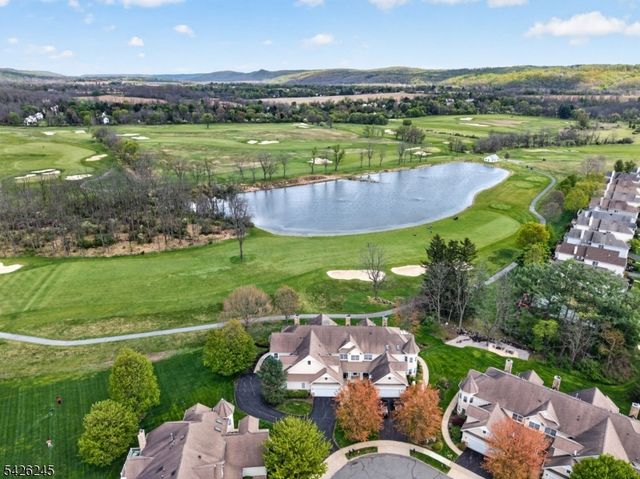 6 Osprey Ct, Washington Twp., NJ 07882