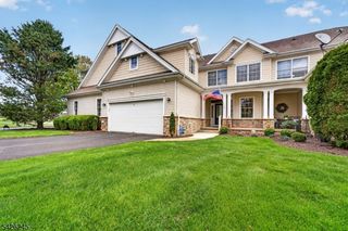 6 Osprey Ct, Washington Twp., NJ 07882