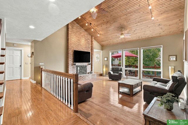 16411 Grover Street, Omaha, NE 68130