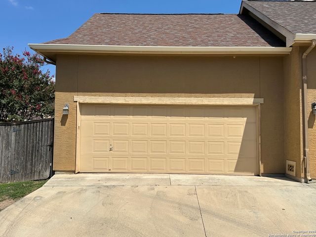 22215 Sausalito Ct, San Antonio, TX 78258