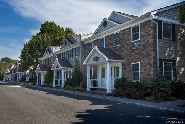 184 Hallock Road 1A1, Lake Grove, NY 11755