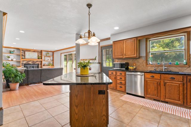 1414 20th Avenue NE, Rochester, MN 55906