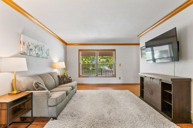 1414 20th Avenue NE, Rochester, MN 55906