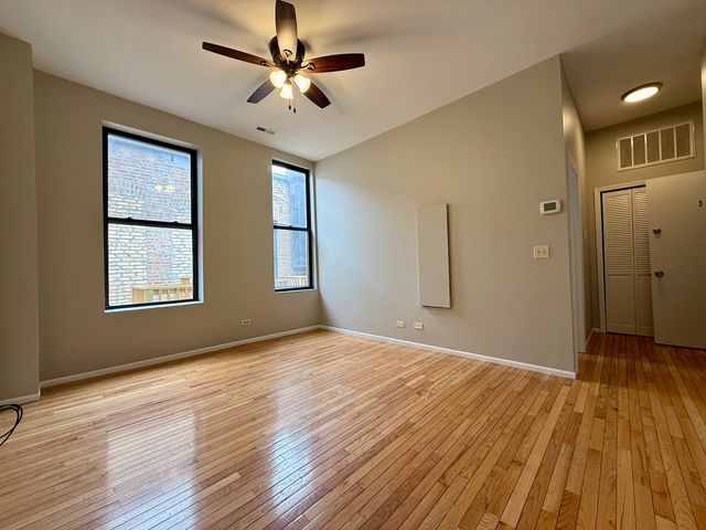 556 W 37th Street 3F, Chicago, IL 60609