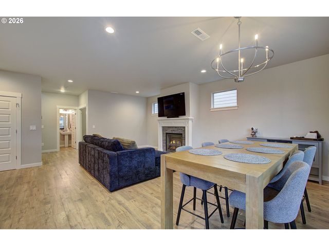11611 Ne 135TH Ave, Brush Prairie, WA 98606