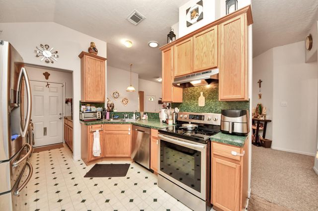 1611 Bob White Street, Brookshire, TX 77423