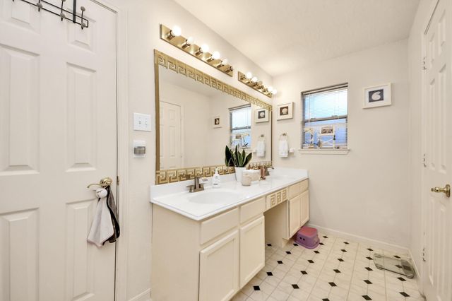 1611 Bob White Street, Brookshire, TX 77423