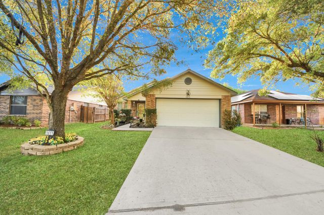 1611 Bob White Street, Brookshire, TX 77423