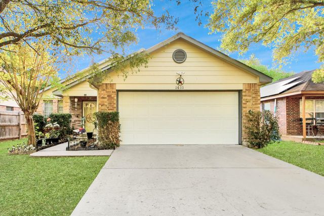 1611 Bob White Street, Brookshire, TX 77423