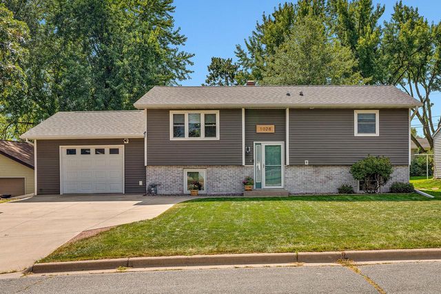 1028 Well STREET, Onalaska, WI 54650